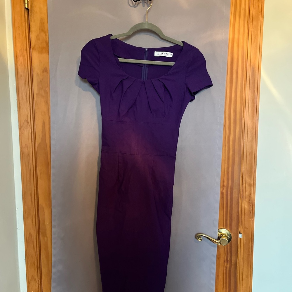 MUXXN Boutique Violet Scoopneck Dress | Workwear 💼